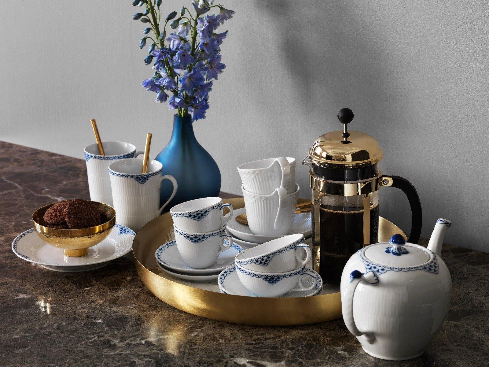 Royal Copenhagen Hvid riflet Halvblonde højhankskop - 25 cl. - Bahne